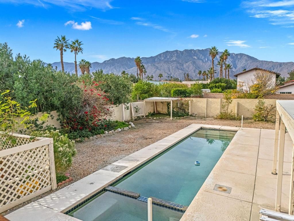 67185 Ontina Road, Cathedral City, CA 92234