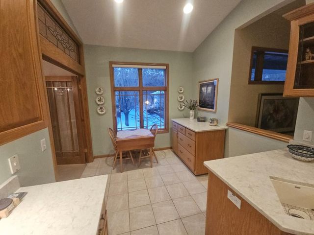 28 Deer Point Trail, Madison, WI 53719