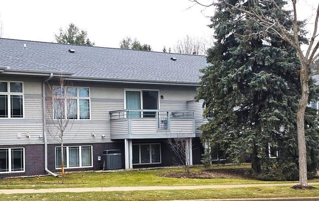 28 Deer Point Trail, Madison, WI 53719