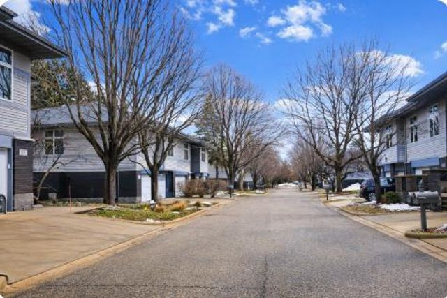 28 Deer Point Trail, Madison, WI 53719