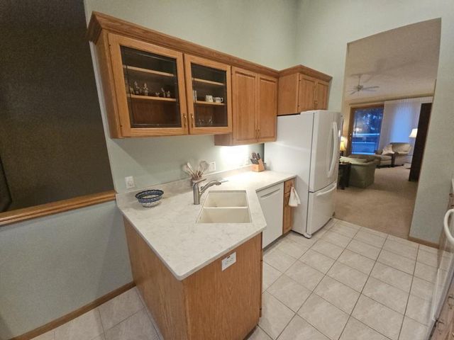 28 Deer Point Trail, Madison, WI 53719