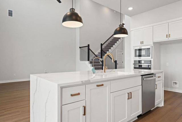 148 Old Woods Road, Liberty Hill, TX 78642