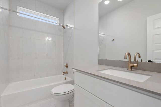 148 Old Woods Road, Liberty Hill, TX 78642
