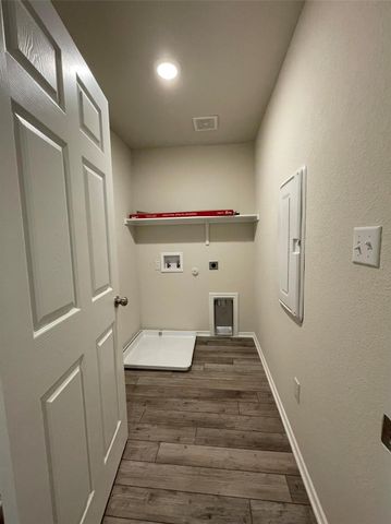 51 Pacific Loon ST, Leander, TX 78642