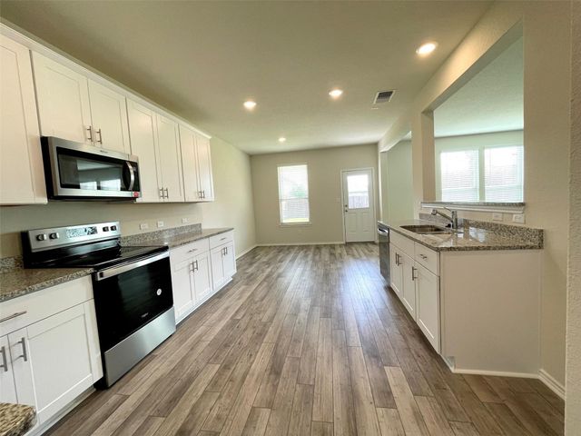 51 Pacific Loon ST, Leander, TX 78642