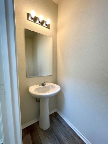 51 Pacific Loon ST, Leander, TX 78642