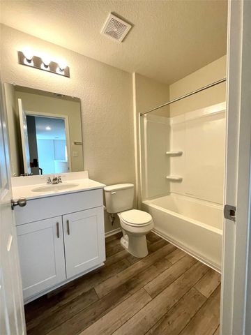 51 Pacific Loon ST, Leander, TX 78642