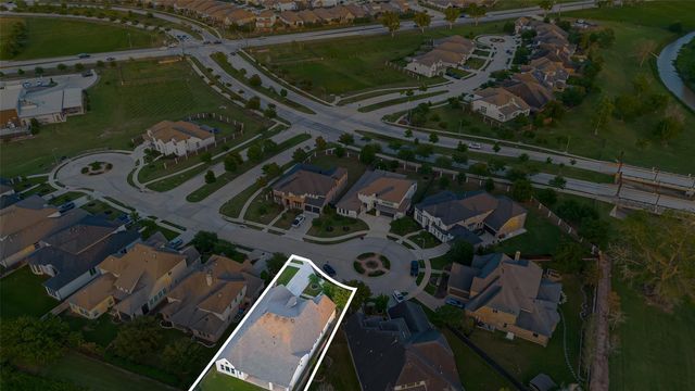 610 Vineyard Hollow Court, Richmond, TX 77406