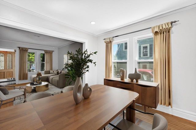 2813 Regent Street, Madison, WI 53705