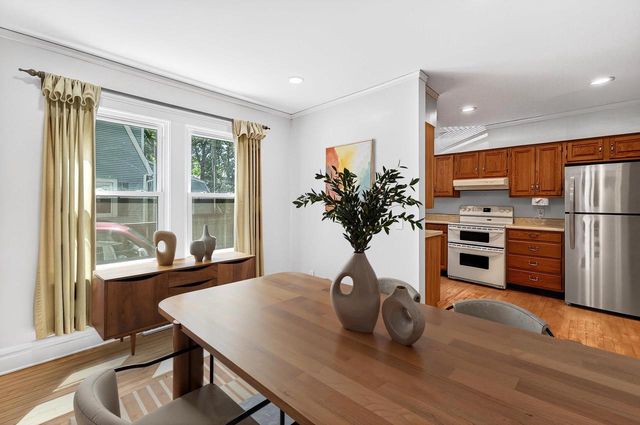 2813 Regent Street, Madison, WI 53705