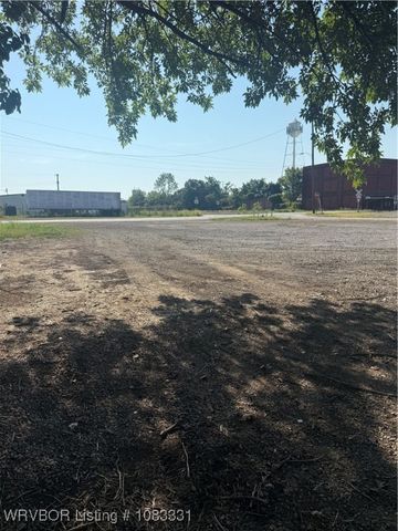 5222 South 31st, Fort Smith, AR 72901