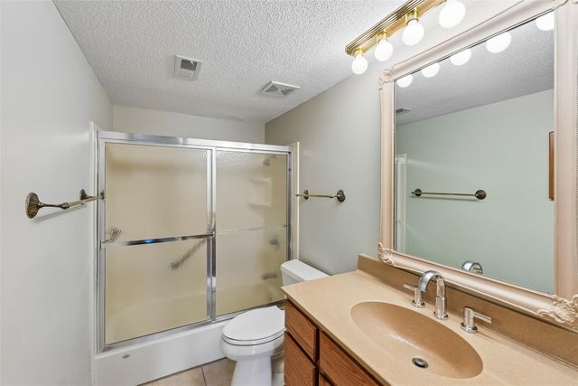 1440 20th Street 9, West Des Moines, IA 50265