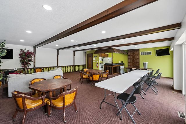 1440 20th Street 9, West Des Moines, IA 50265