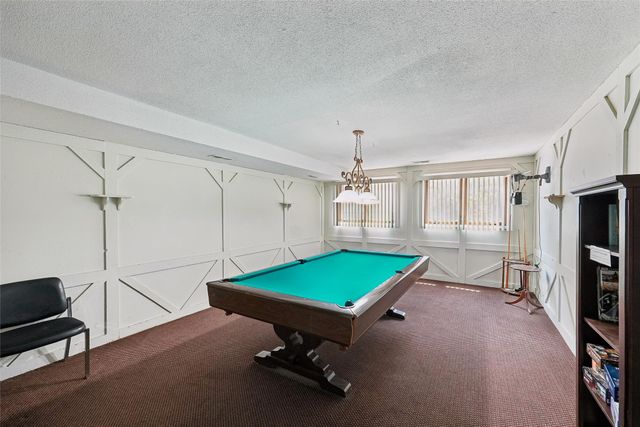 1440 20th Street 9, West Des Moines, IA 50265