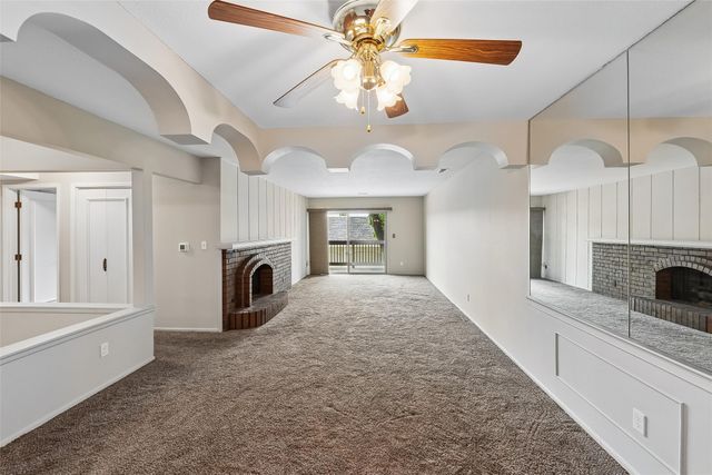 1440 20th Street 9, West Des Moines, IA 50265