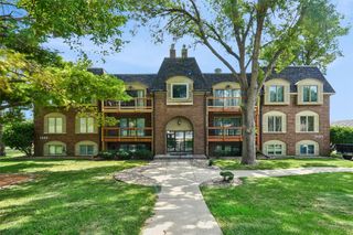 1440 20th Street 9, West Des Moines, IA 50265
