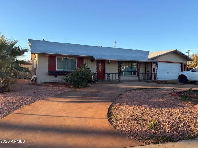 10656 W CONNECTICUT Avenue, Sun City, AZ 85351