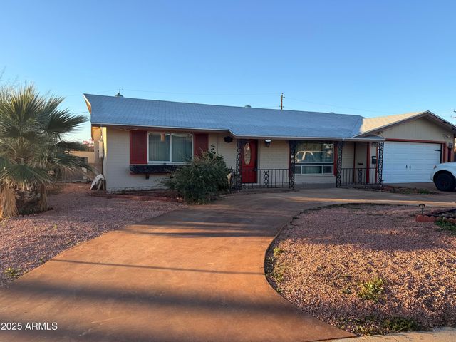 10656 W CONNECTICUT Avenue, Sun City, AZ 85351
