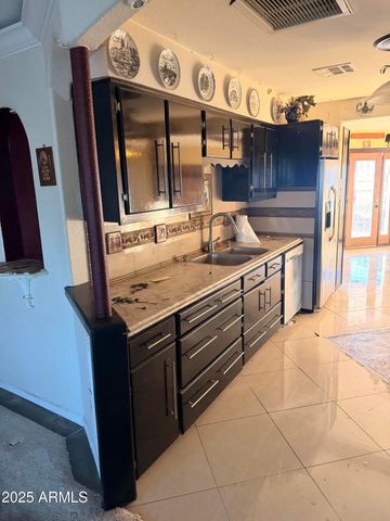 10656 W CONNECTICUT Avenue, Sun City, AZ 85351