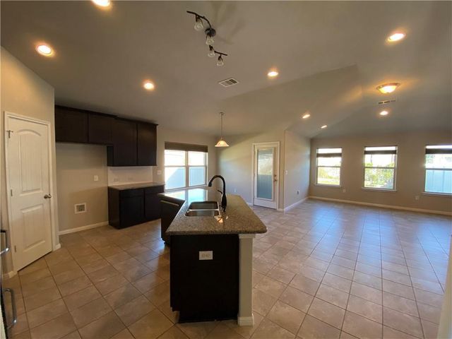 816 Sleeping Bear Dunes DR, Pflugerville, TX 78660