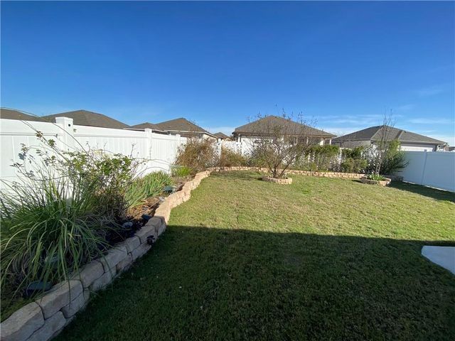 816 Sleeping Bear Dunes DR, Pflugerville, TX 78660