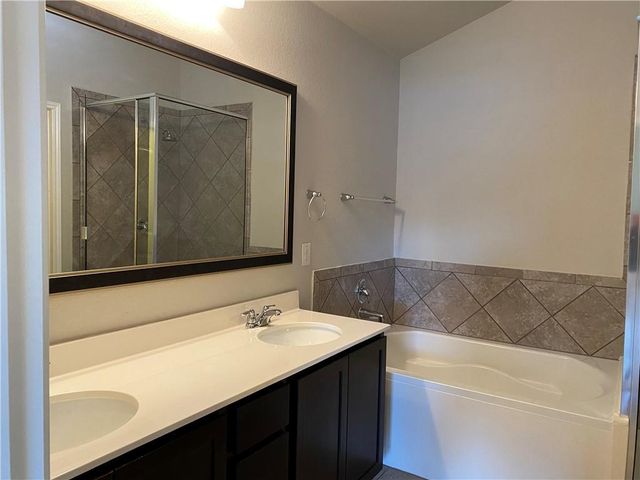 816 Sleeping Bear Dunes DR, Pflugerville, TX 78660