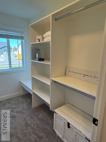 6410 Ender Ln, Idaho Falls, ID 83401