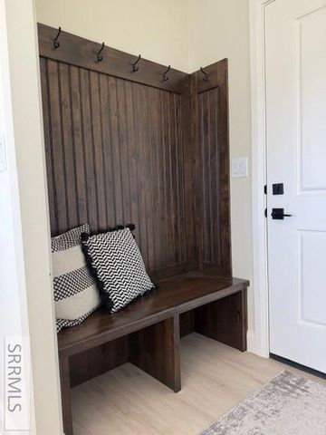 6410 Ender Ln, Idaho Falls, ID 83401