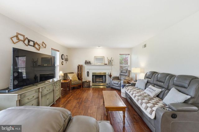 4 GREENFIELD RD, Cochranville, PA 19330