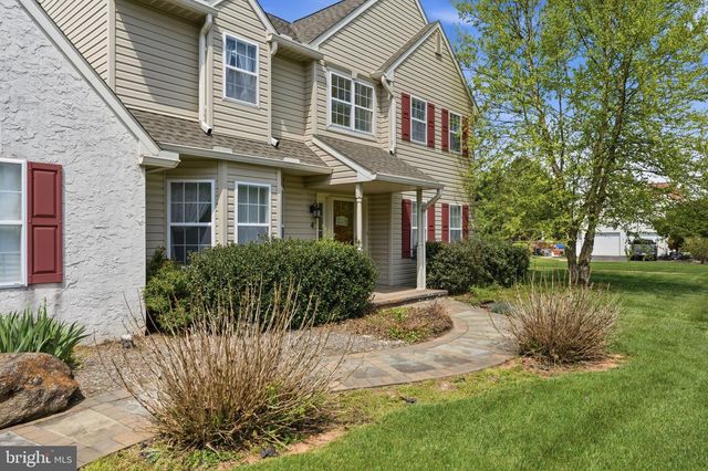 4 GREENFIELD RD, Cochranville, PA 19330