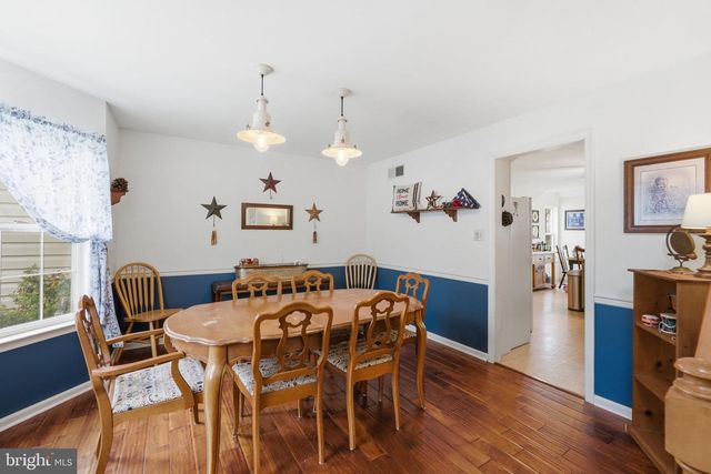 4 GREENFIELD RD, Cochranville, PA 19330