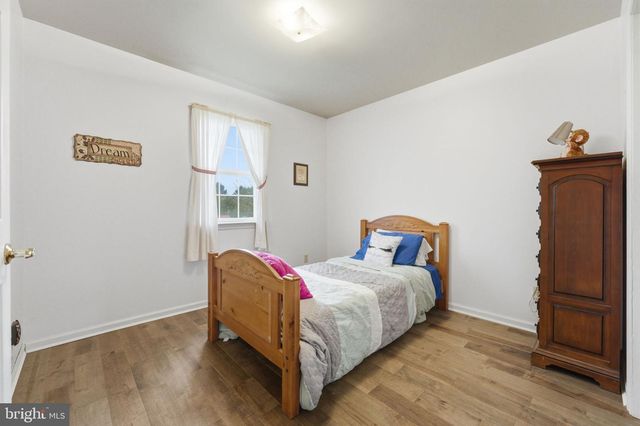 4 GREENFIELD RD, Cochranville, PA 19330