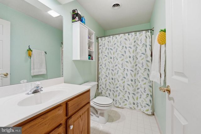 4 GREENFIELD RD, Cochranville, PA 19330
