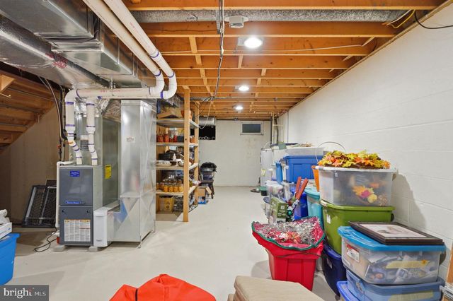 4 GREENFIELD RD, Cochranville, PA 19330
