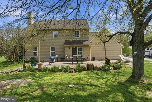4 GREENFIELD RD, Cochranville, PA 19330