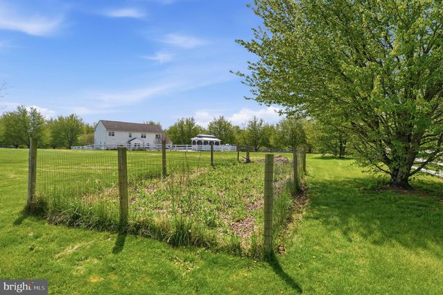 4 GREENFIELD RD, Cochranville, PA 19330
