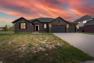 32160 Kenny Drive, Chesterfield Twp, MI 48047