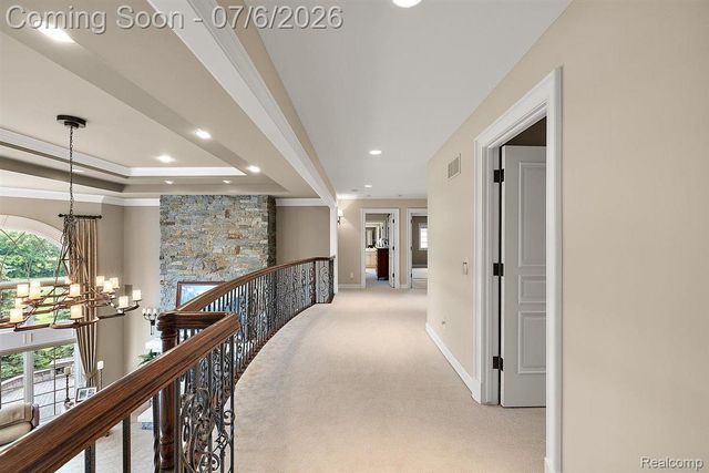 4650 Gatehouse Court, Oakland Charter Township, MI 48306