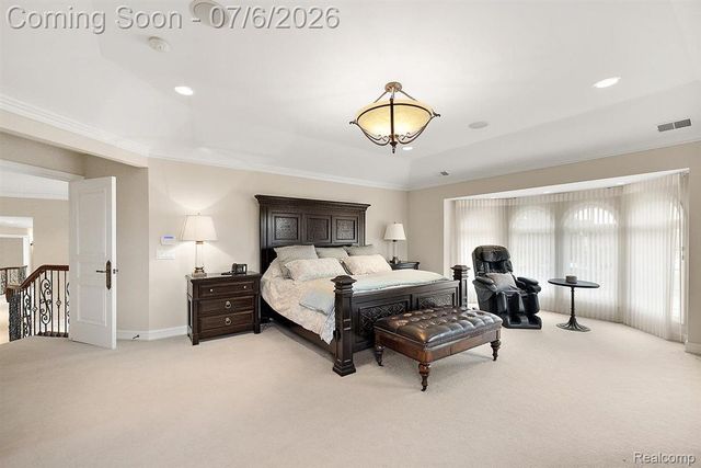4650 Gatehouse Court, Oakland Charter Township, MI 48306