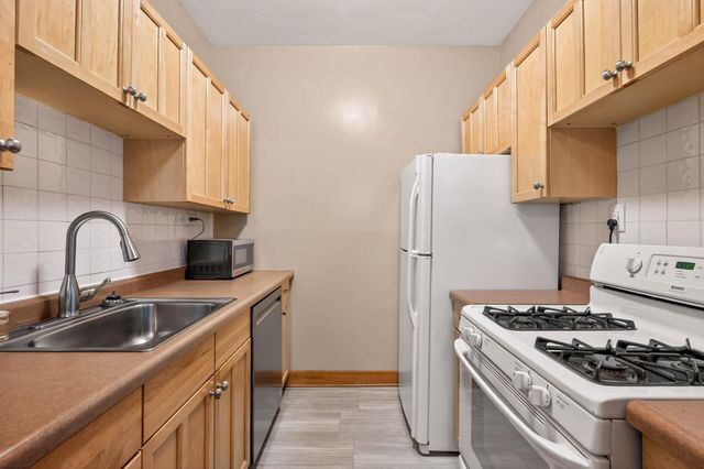 2309 Grand Avenue S 23, Minneapolis, MN 55405