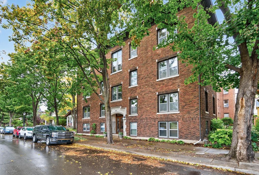 2309 Grand Avenue S 23, Minneapolis, MN 55405