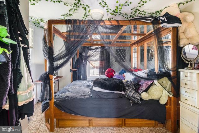 1012 E MAIN ST, Luray, VA 22835