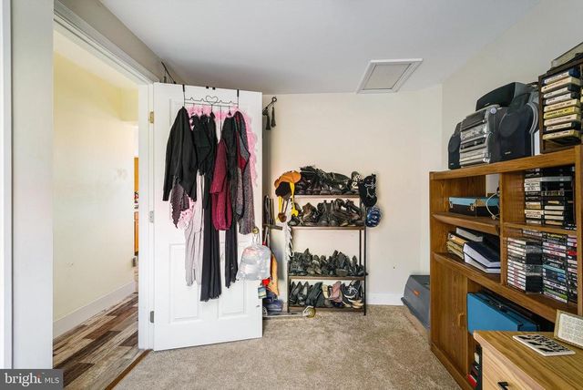 1012 E MAIN ST, Luray, VA 22835