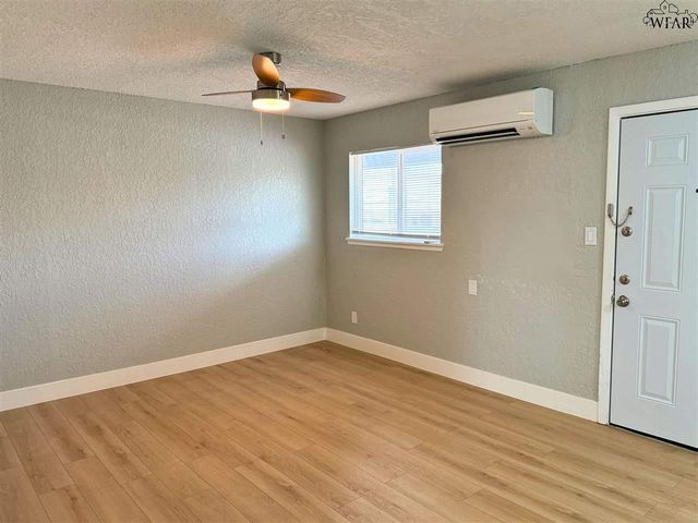 1710 10TH STREET, Wichita Falls, TX 76301