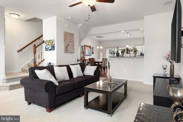 158 NORWOOD DR, Falling Waters, WV 25419