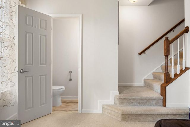 158 NORWOOD DR, Falling Waters, WV 25419