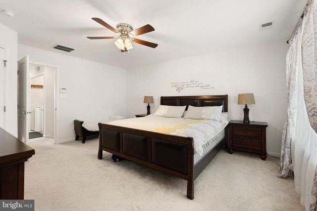 158 NORWOOD DR, Falling Waters, WV 25419