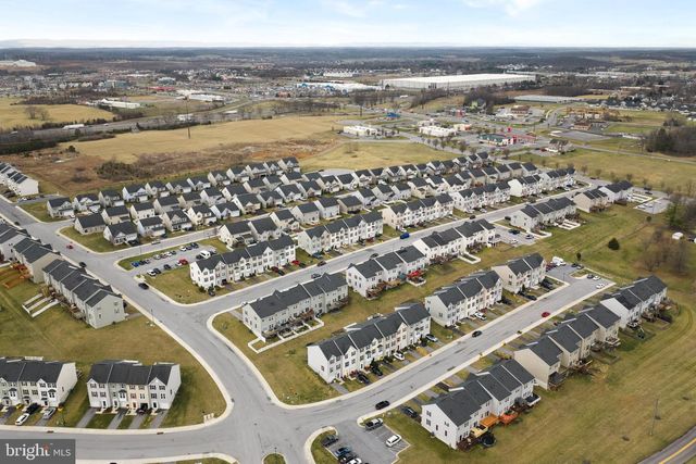 158 NORWOOD DR, Falling Waters, WV 25419