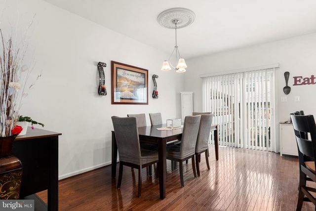 158 NORWOOD DR, Falling Waters, WV 25419