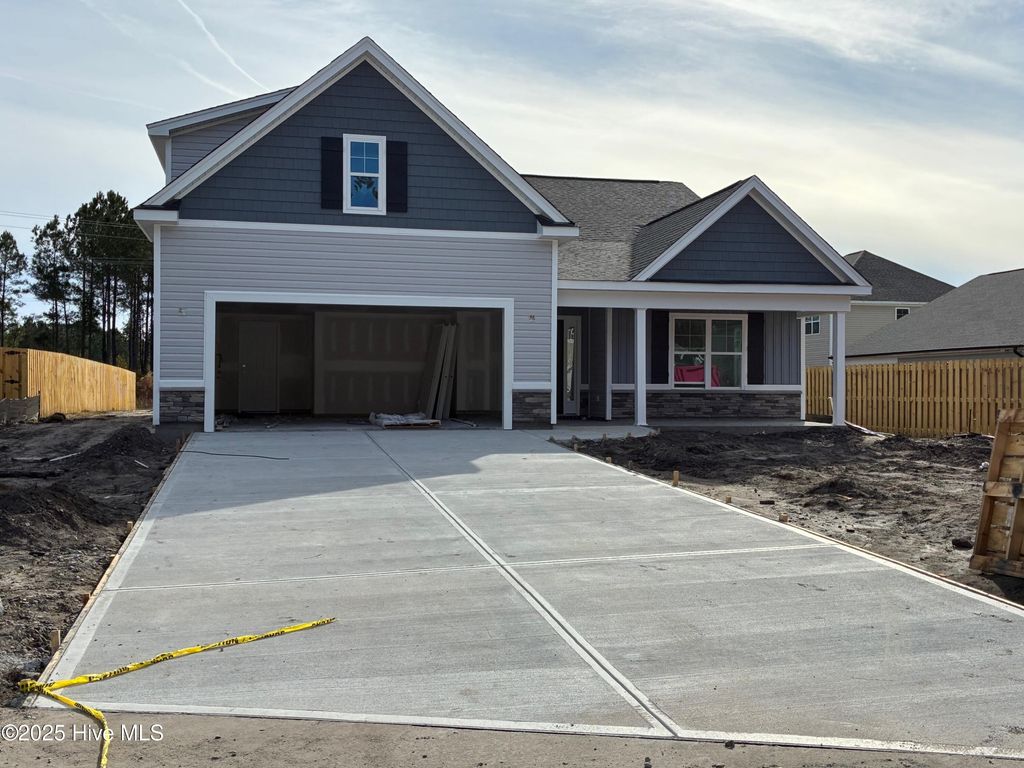 2162 Southern Pine Drive, Leland, NC 28451